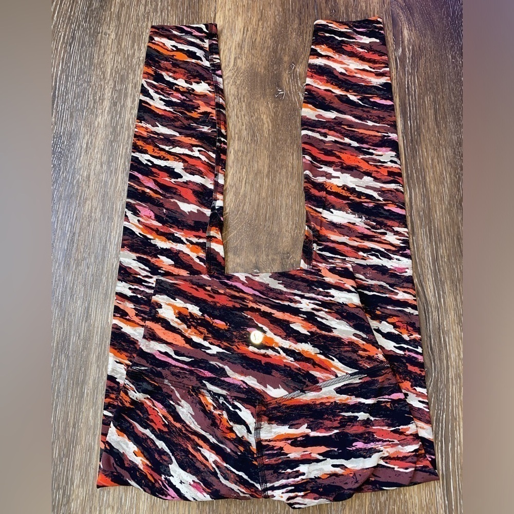 Lululemon Align High Rise 25” Tiger Tide Smoky Red Multi Size 2 NWOT